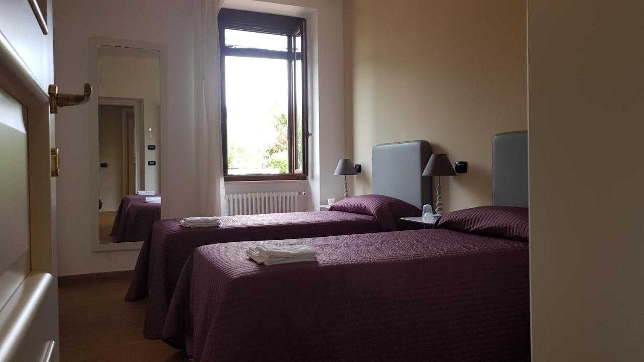 Il Casale Degli Ulivi - Agriturismo - Tenimenti Leone Lanuvio Ngoại thất bức ảnh